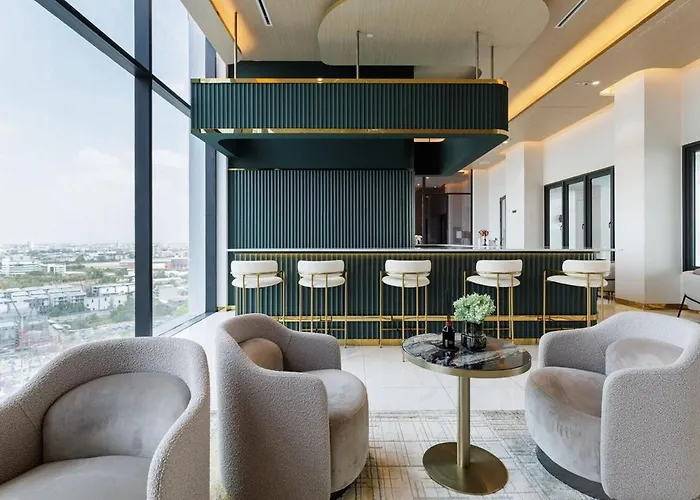 Loft 泳池公寓 三房二卫 免费wifi Apartment *
