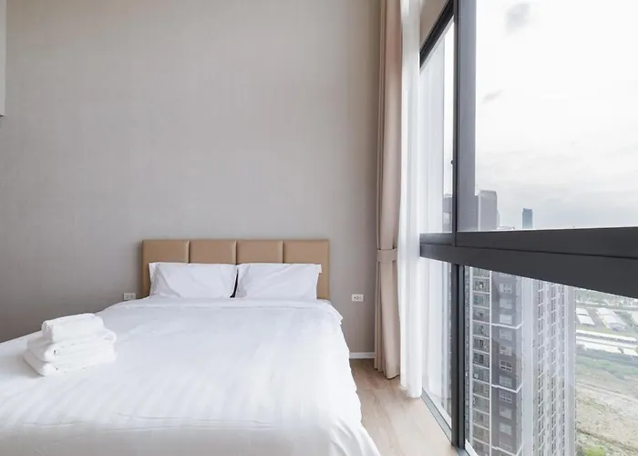 Loft 泳池公寓 三房二卫 免费wifi Apartment *