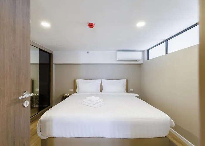 Loft 泳池公寓 三房二卫 免费wifi Apartment
