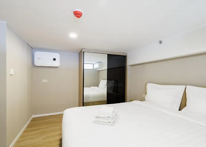 Loft 泳池公寓 三房二卫 免费wifi Apartment