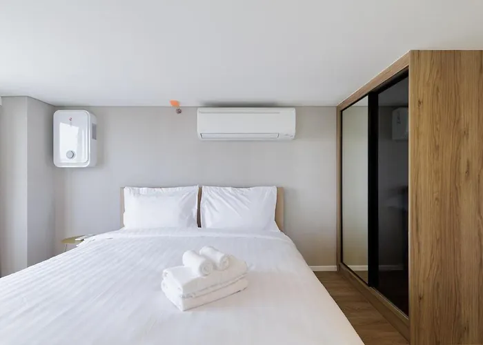 Loft 泳池公寓 三房二卫 免费wifi Apartment Bangkok