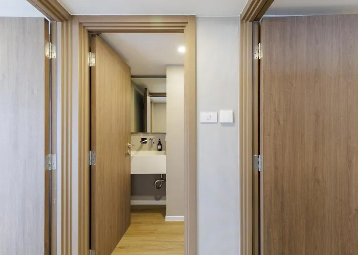 Loft 泳池公寓 三房二卫 免费wifi Apartment